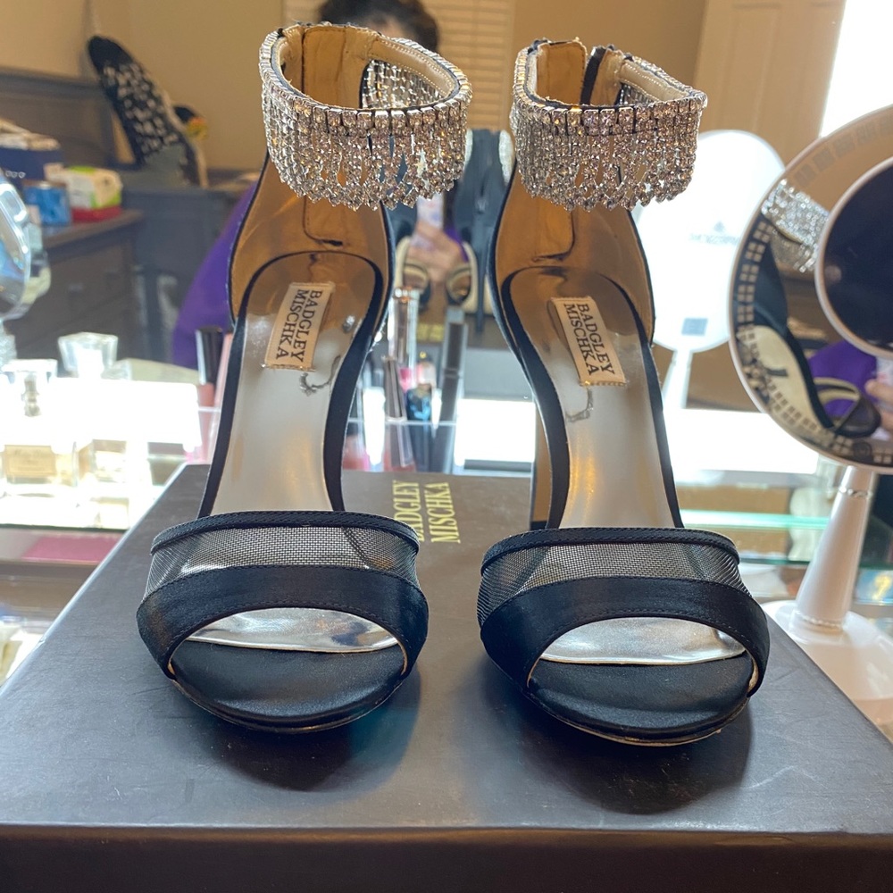 badgley mischka heels
